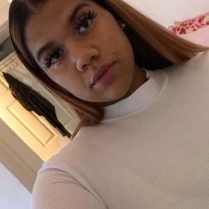 Meet your Posher, Ella